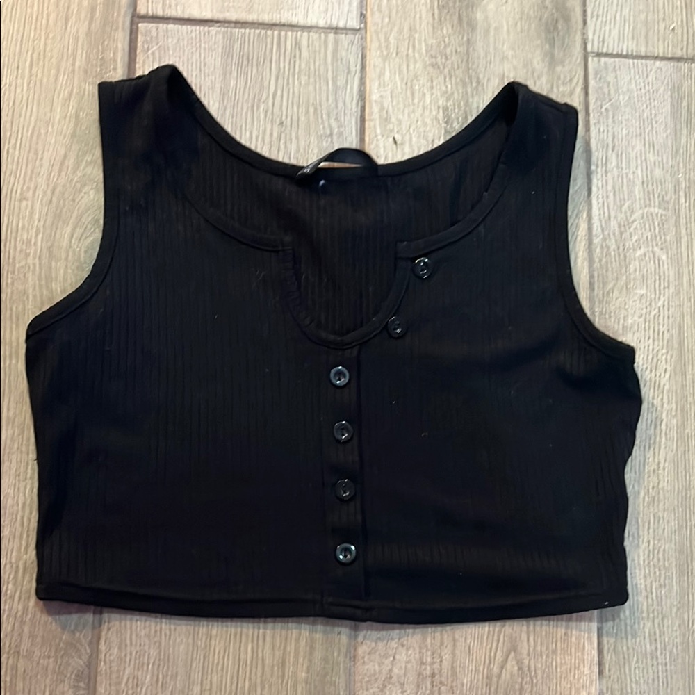 SHEIN Black Buttoned Crop Top